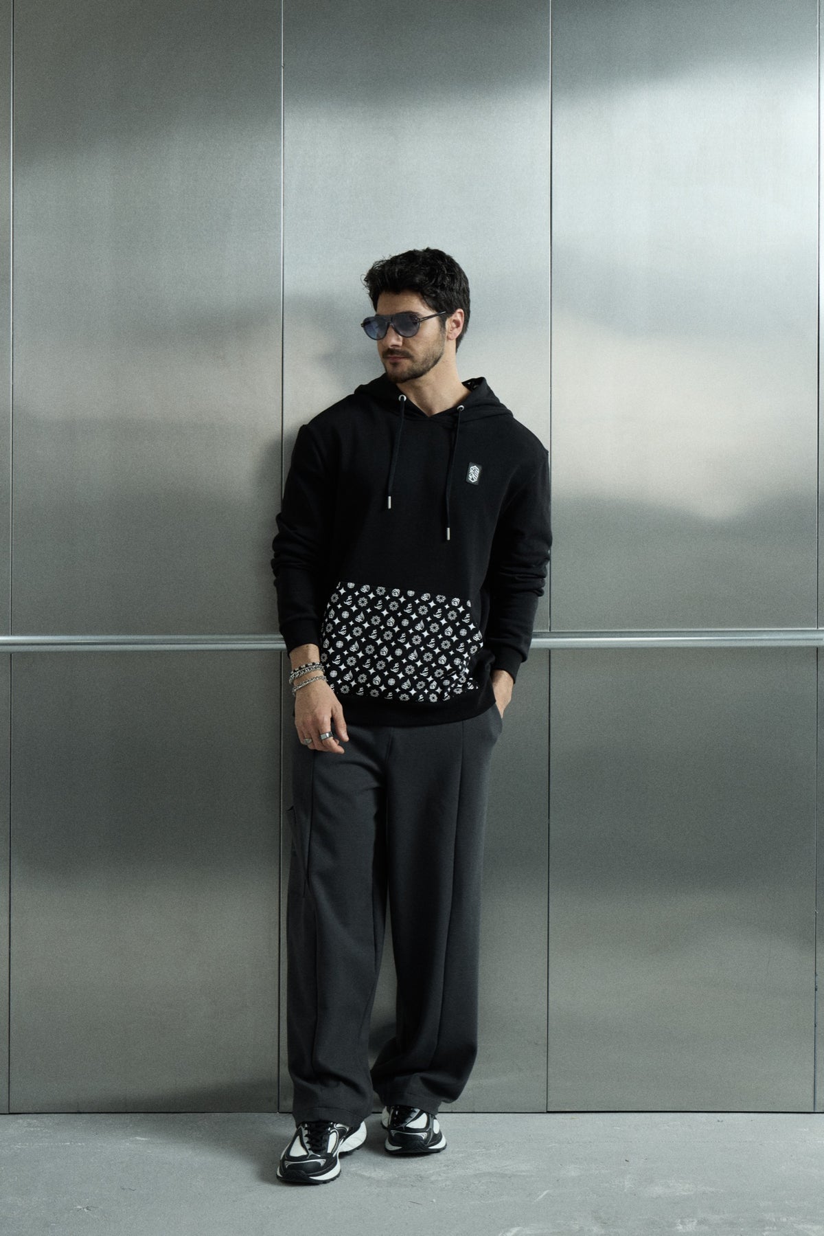 Classic Hoodie - Black