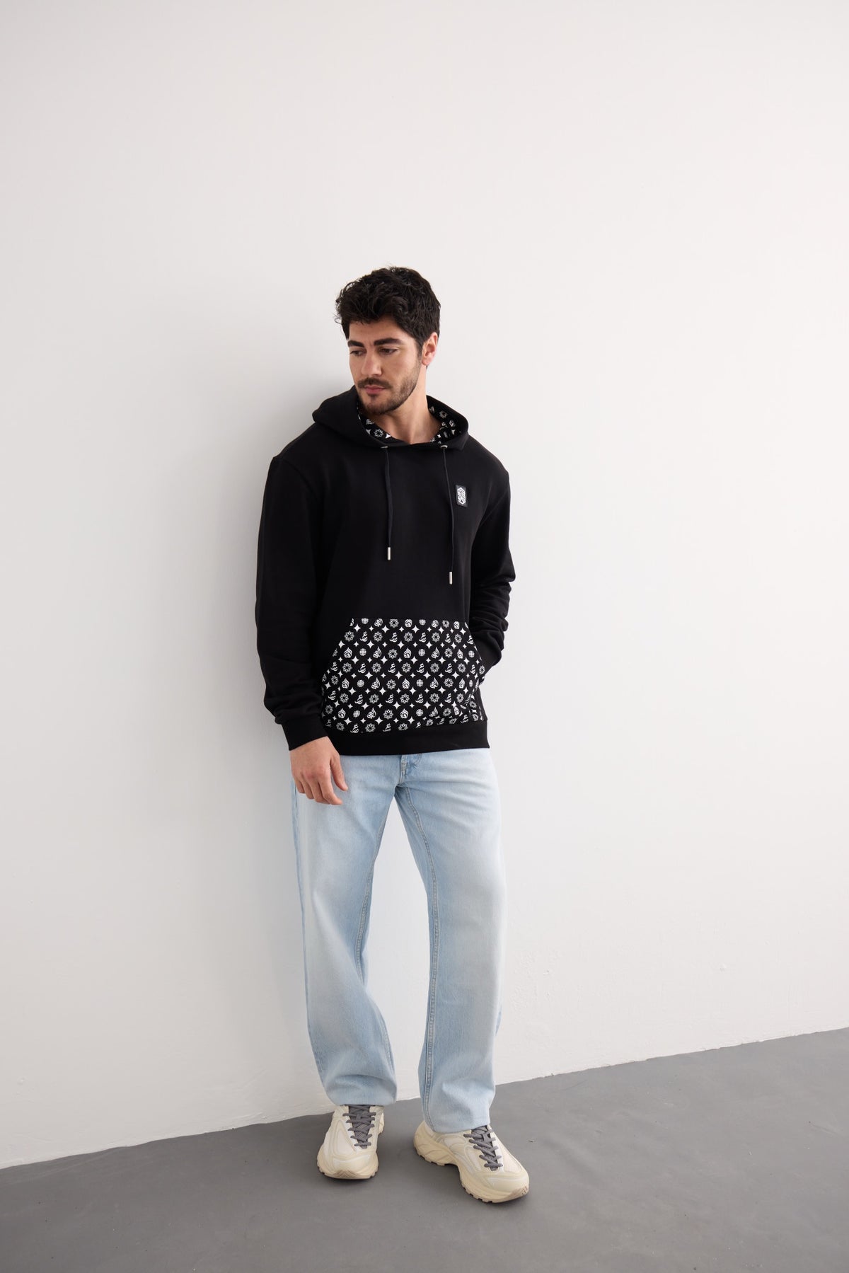 Classic Hoodie - Black