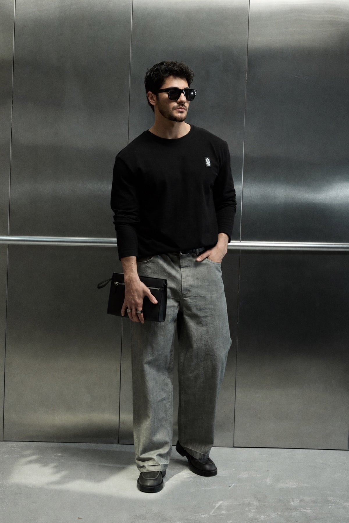 Essential Long Sleeve Tee - Black