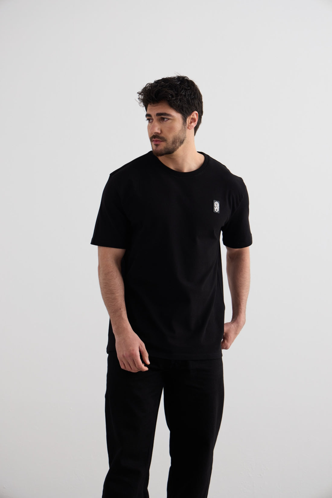 Essential Tee - Black