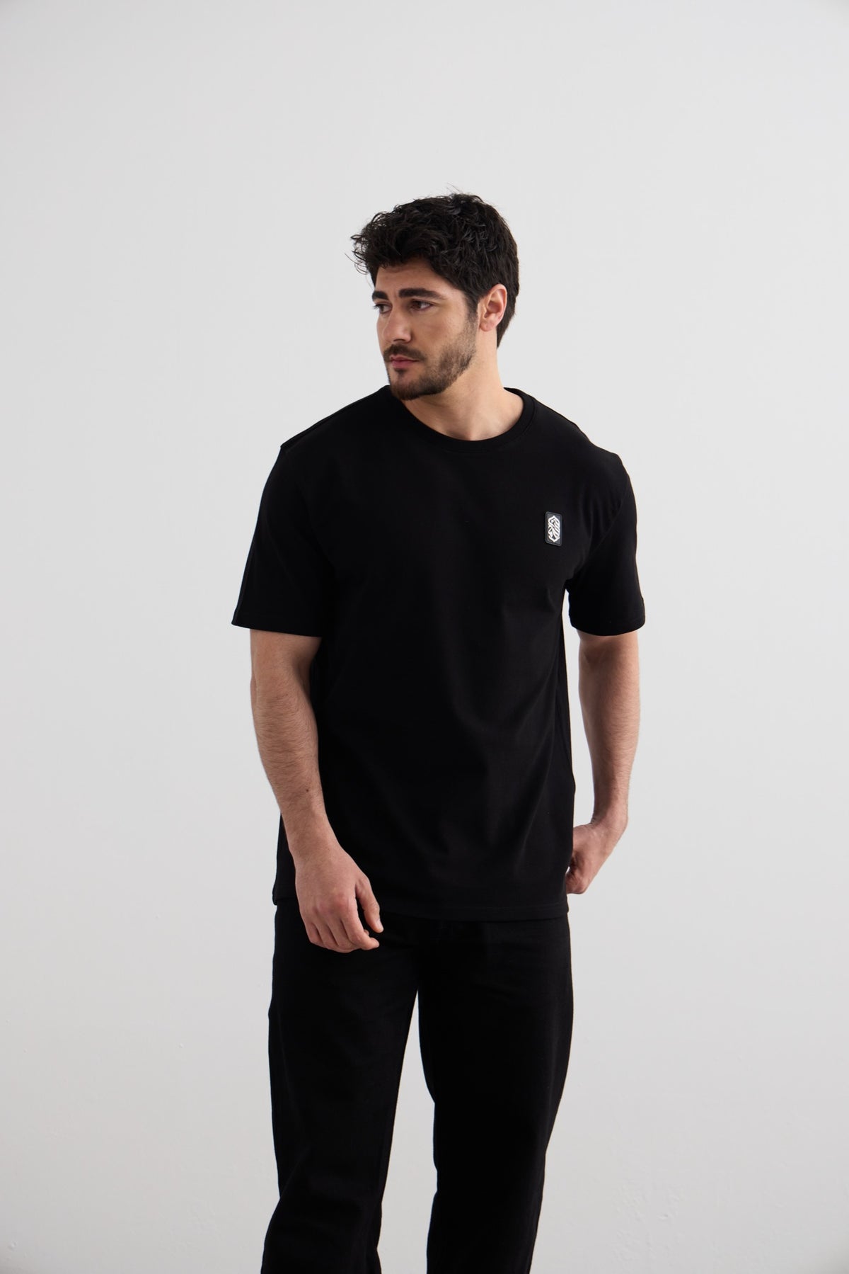 Essential Tee - Black