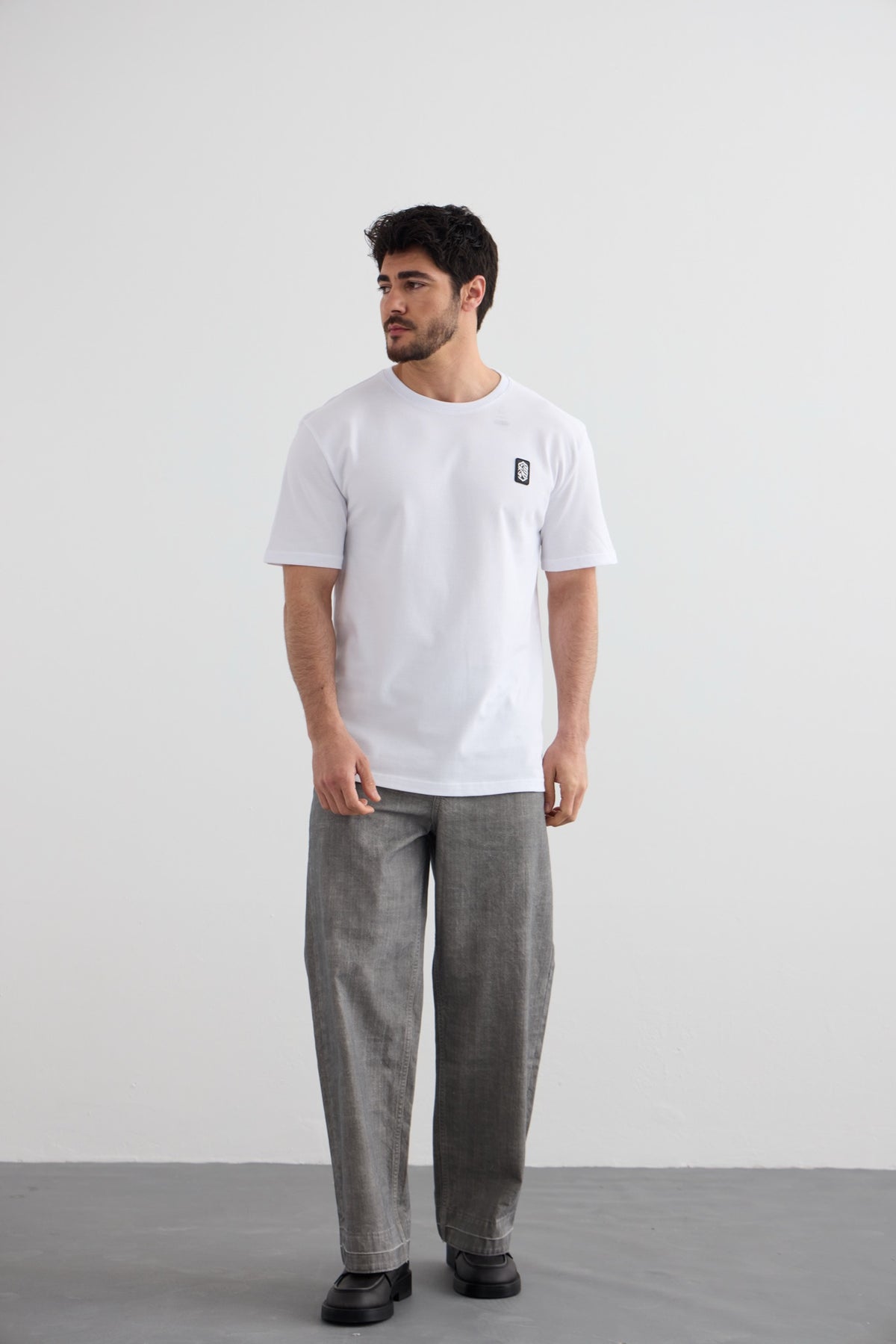 Essential Tee - White